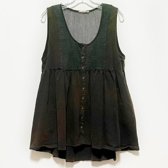 Oli and Hali USA Boho chic sleeveless lace button-down front hi-low tunic top - Picture 7 of 9